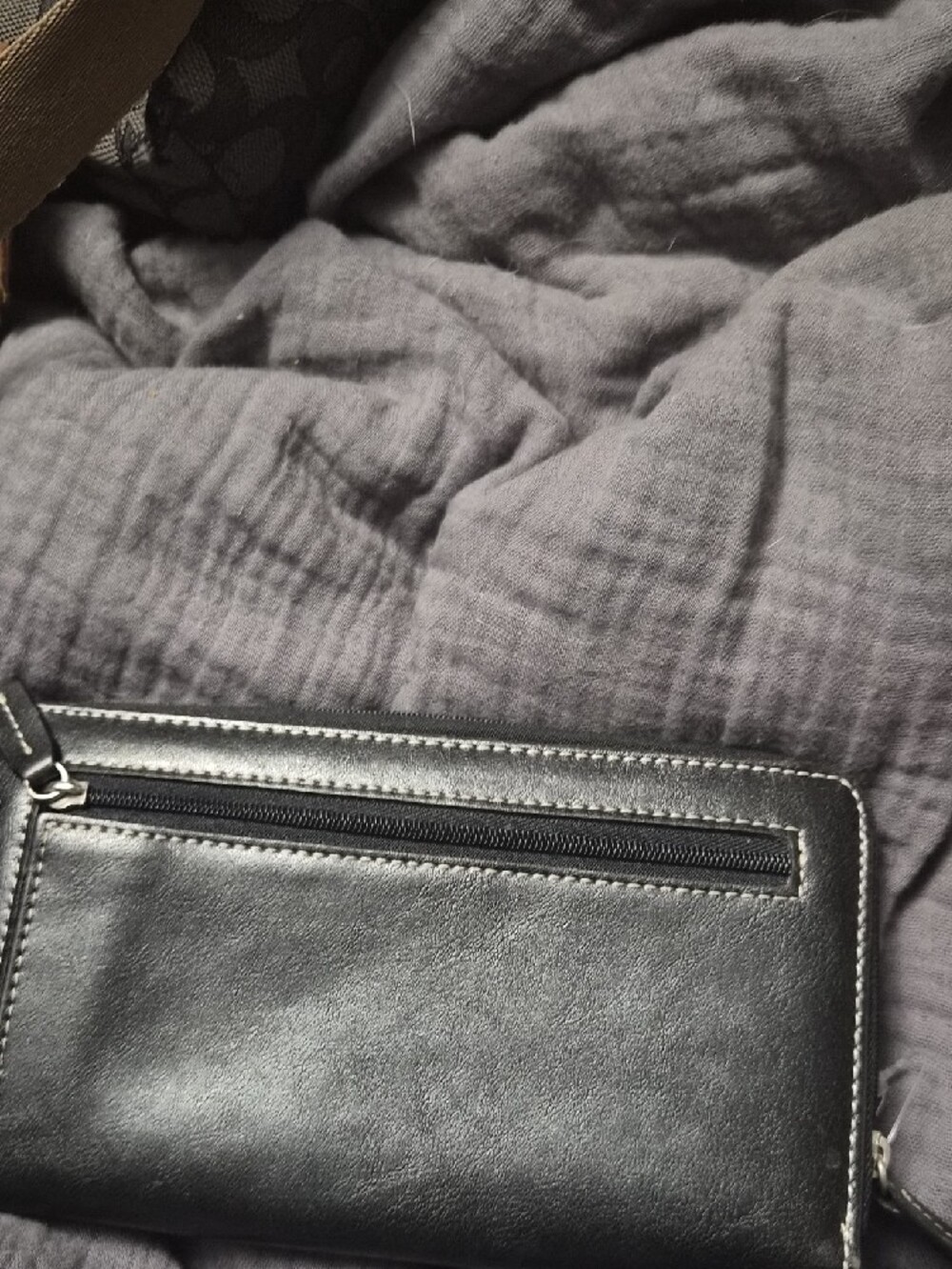 Black Leather Zip-Around Wallet with Silver Logo - Picture 3 of 3